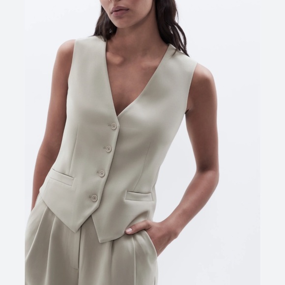 Rachel Zoe Beige Buttoned Vest - Picture 4 of 4